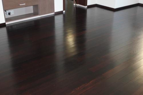 Отполированный деревянный пол: простой способ обновить интерьер квартиры 02 Отполированный деревянный пол: простой способ обновить интерьер квартиры 02