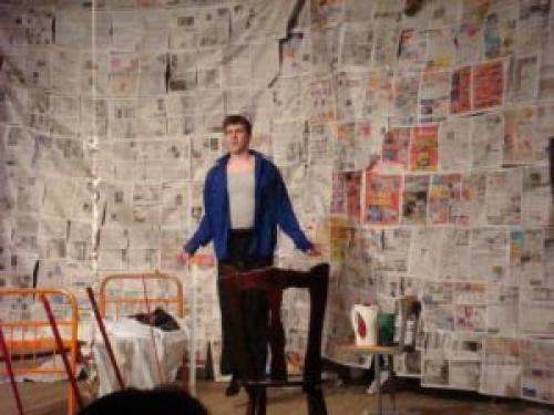 Можно ли клеить обои на бетон. Немного о бетонных стенах