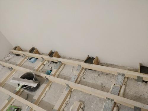 Какие проблемы могут возникнуть при устройстве пола на деревянных лагах и как их решить. Пол на лагах.