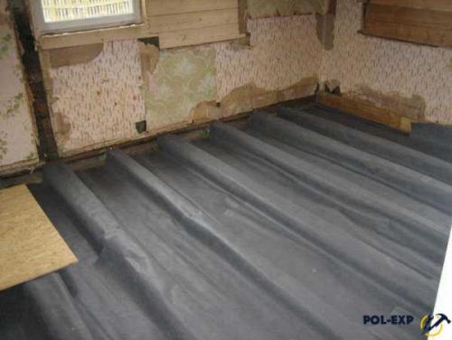 Как сделать черновой пол водонепроницаемым. Общие советы при нанесении гидроизоляции по деревянным полам