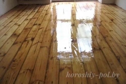 Как правильно ухаживать за деревянным полом после установки. Доски маслом не испортишь. Как ухаживать за деревянным полом