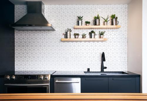 Нормандский стиль на кухне: уют и естественность в каждой детали 07 Нормандский стиль на кухне: уют и естественность в каждой детали 07