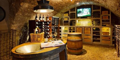 Вентиляция в погребе под домом. Выберите правильную схему вентиляции подвала и получите сухой погреб круглый год