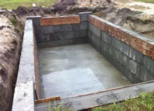 Как сделать подвал в доме с ленточным фундаментом. Устройство погреба под домом с ленточным фундаментом