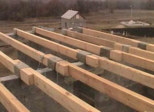 Расстояние между лагами пола под утеплитель. ВАРИАНТЫ УСТАНОВКИ ЛАГ