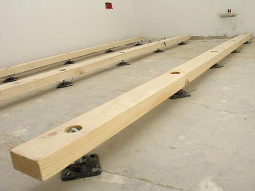 Укладка пола на даче. Деревянный пол на лагах