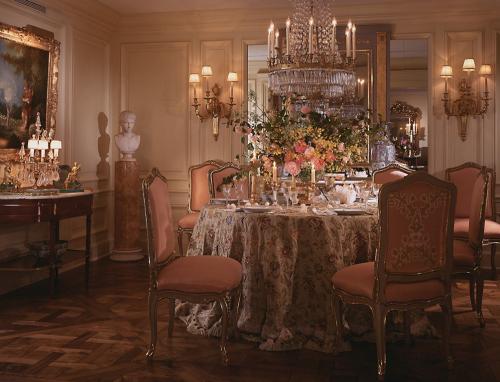 Французские стили в дизайне интерьера: как добавить шарм и элегантность в ваш дом 11