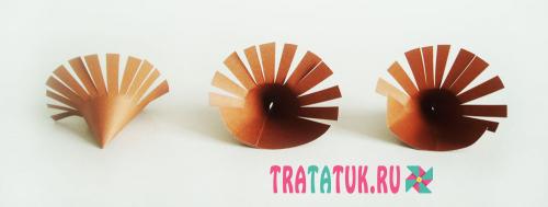 Как сделать носик и глаза ёжика. Ежик из бумаги пошагово