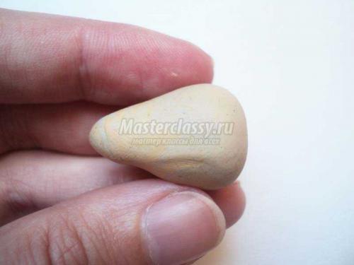 Ёжик из шишек и пластиковой бутылки: оригинальная поделка для детей 17