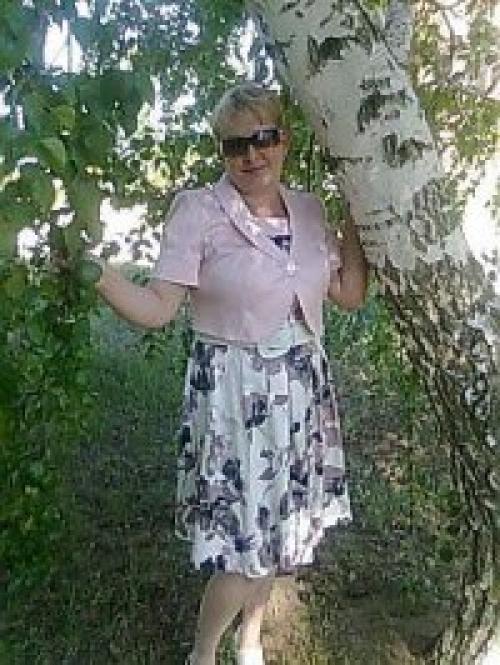 Креативная поделка: как сделать ежика из шишек и пластиковой бутылки 13