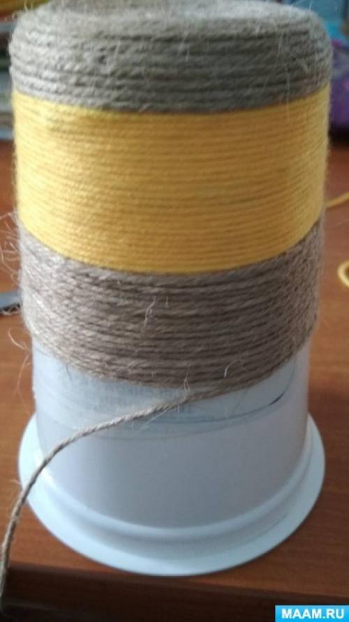 Как крепить иголки к бутылке, чтобы они держались прочно. Мастер-класс «Оформление бутылок шпагатом, нитками» (8 фото)