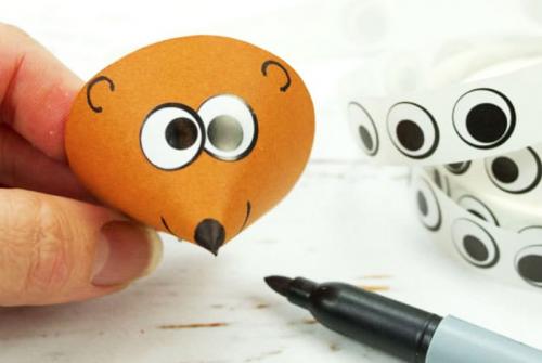 Как украсить ежика, сделанного из пластиковой бутылки. Удивительное рядом: мастер-классы по изготовлению поделки «Ёжик из шишек»