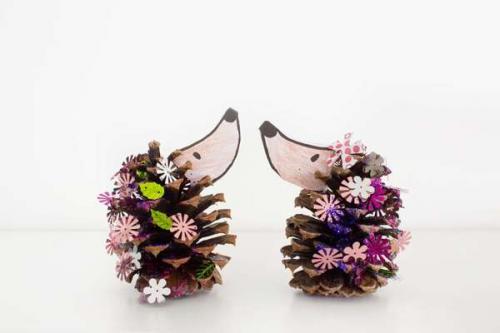 Можно ли использовать другие материалы помимо пластиковой бутылки для изготовления садового ёжика. Ежик из еловых и сосновых шишек —, как сделать поделку в детский сад или школу. Мастер-классы и идеи