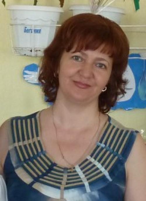 Как создать зайца и ёжика из пластиковой бутылки: мастер-класс по творчеству 09