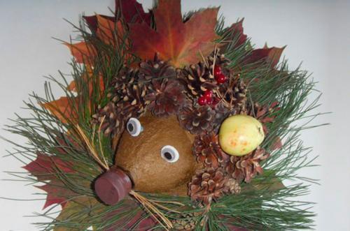 Сколько времени займёт создание ёжика из пластиковой бутылки. Милый еж на поляне