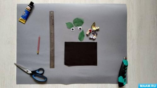 Как сделать лицо и морду ежа. Мастер-класс по изготовлению театральной шапочки из картона «Еж»