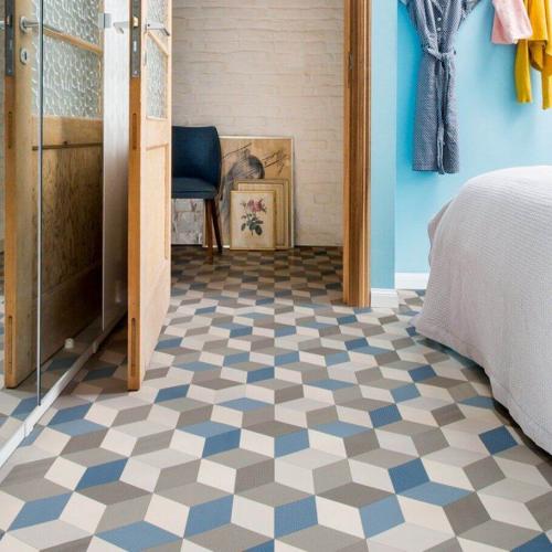 Как дешево сделать пол в квартире. Линолеум