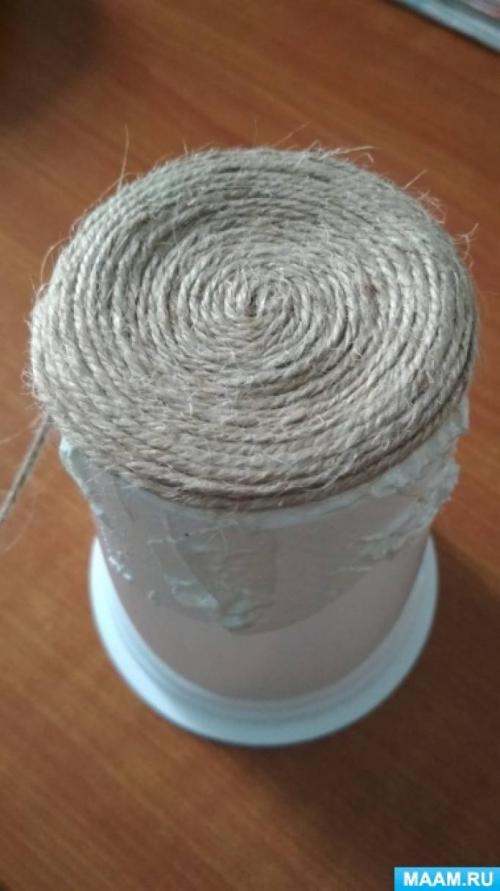 Как крепить иголки к бутылке, чтобы они держались надежно. Мастер-класс «Оформление бутылок шпагатом, нитками»