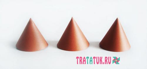 Как сделать нос и глаза ёжика. Ежик из бумаги пошагово