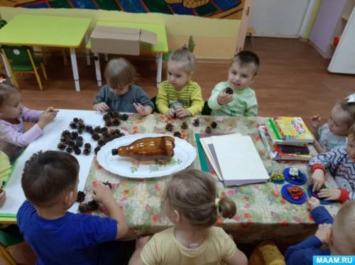 Какие сложности могут возникнуть при создании ежика из пластиковой бутылки. Совместный мастер-класс по изготовлению поделки из шишек и пластиковой бутылки «Ежик на лесной полянке»