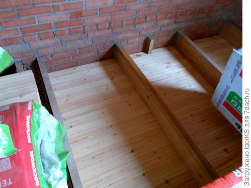 Как обеспечить удобство и комфорт при ходьбе по полом в деревянном доме. Как обеспечить нужное направление досок пола в дачном доме