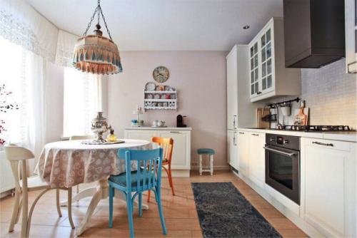 Кухонные гарнитуры для маленькой кухни в хрущевке. Проблемы хрущевских кухонь