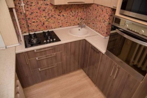 Кухонный гарнитур для маленькой кухни 5 кв м. Дизайн маленькой кухни 5 кв. м: выбор стиля и советы по дизайн