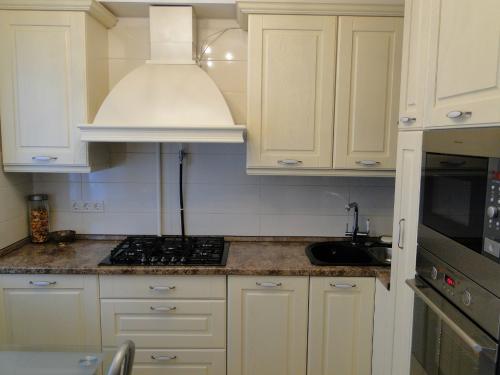 Дизайн кухни 2 н.  Рекомендации для визуального расширения пространства 35 Дизайн кухни 2 н.  Рекомендации для визуального расширения пространства 35