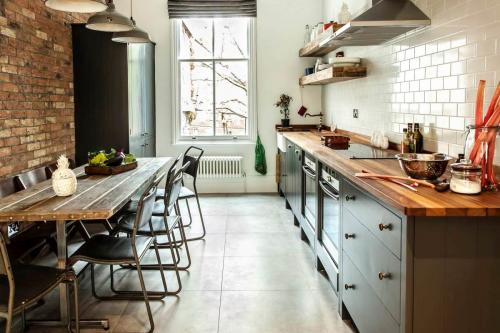 Дизайн кухни 2021 в частном доме. Интерьер кухни 2021 года: стили