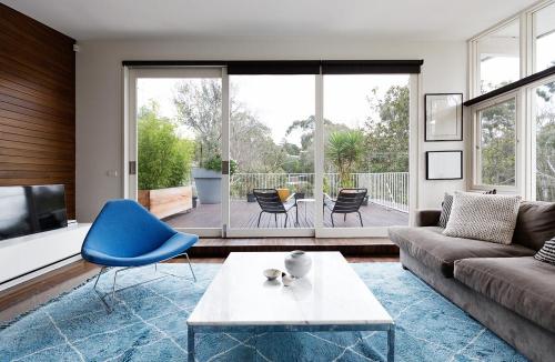 Что должно быть светлее пол или стены. Подбор цвета пола в квартире