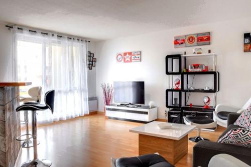 Как сделать светлее квартиру с окнами на север. Как наполнить интерьер квартиры солнечным светом, если ее окна выходят на северную сторону