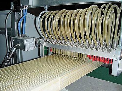 Какой клей лучше использовать для производства клееного бруса. Клеи в производстве ДКК