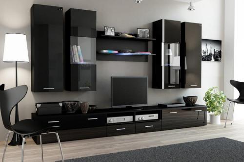 Темная стена в интерьере гостиной. Черный цвет в отделке стен для современного интерьера гостиной