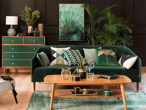 Темно зеленые стены в интерьере. Зеленый в интерьере гостиной 13