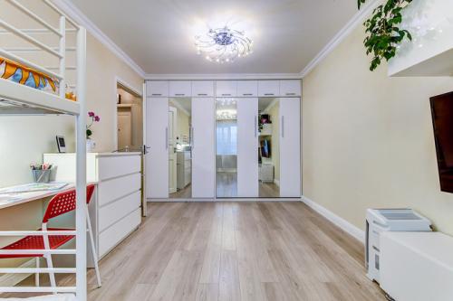 Дизайн однокомнатной квартиры с двумя детьми. Детская зона 10 Дизайн однокомнатной квартиры с двумя детьми. Детская зона 10