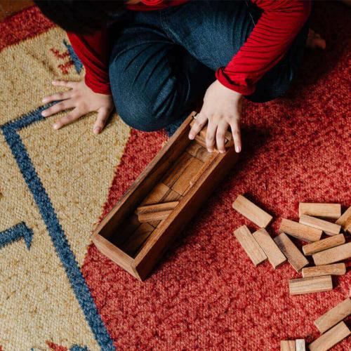 Детская зона в однокомнатной квартире. Общие правила обустройства квартиры с детской 03