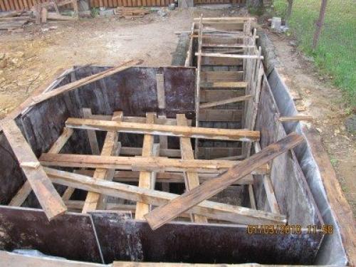 Как построить подвал под домом. Технология строительства погреба 04 Как построить подвал под домом. Технология строительства погреба 04