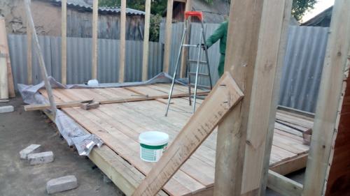 Бюджетная баня из бруса своими руками. Отличная бюджетная баня 6*4 всего за месяц своими руками.