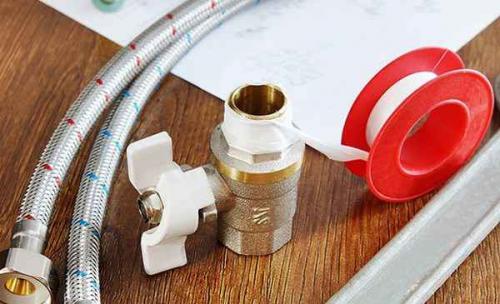 Что лучше пакля или ФУМ лента. Почему пакля лучше фум-ленты