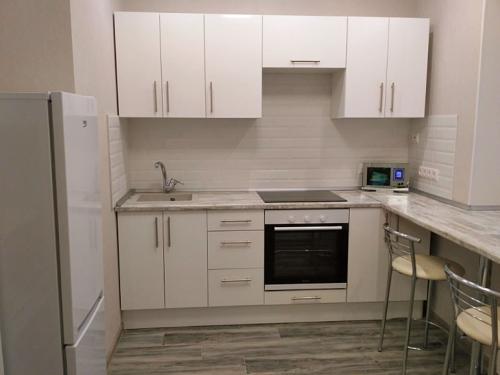 Кухня 2 метра Леруа Мерлен. 30 кухонь из каталога Леруа Мерлен