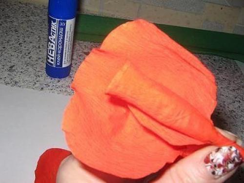 Цветы из бумаги шаблоны своими руками. Цветы из бумаги со схемами и шаблонами для вырезания 26