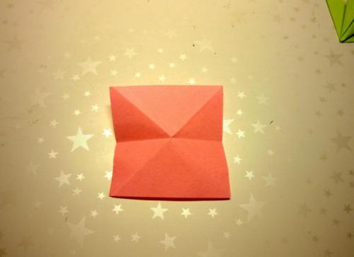 Цветы из бумаги шаблоны своими руками. Цветы из бумаги со схемами и шаблонами для вырезания