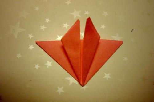 Цветы из бумаги шаблоны своими руками. Цветы из бумаги со схемами и шаблонами для вырезания