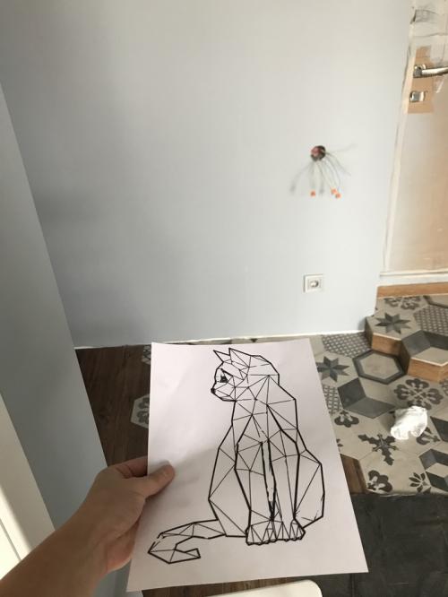 Графический рисунок на стене своими руками