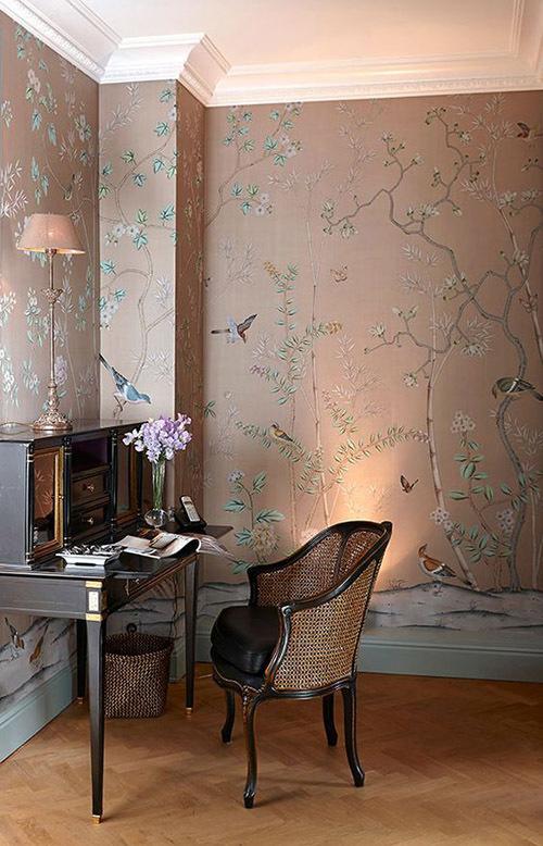 Обои с цветами в интерьере. Особенности использования цветочных обоев 06