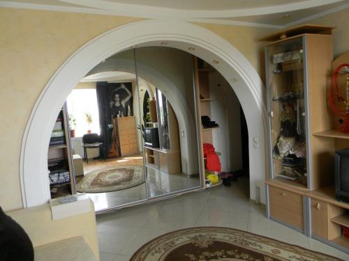 Арки в интерьере 2022. Преимущества и недостатки