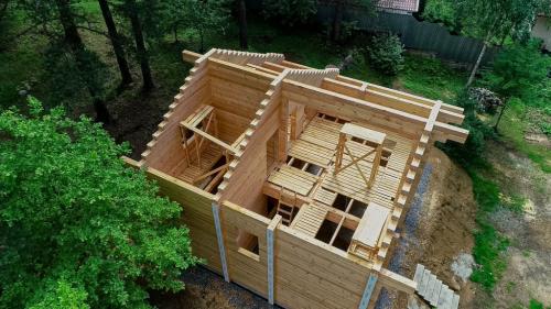 Большие дома из клееного бруса: удобство и экологичность 01