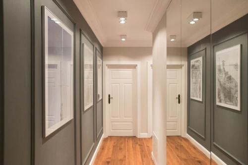 Как увеличить маленькую прихожую. Цветовая гамма 06 Как увеличить маленькую прихожую. Цветовая гамма 06