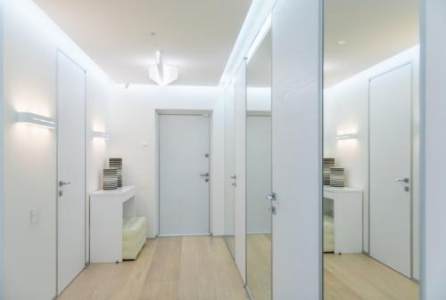 Особенности создания дизайна узкого коридора. Особенности планировки 28