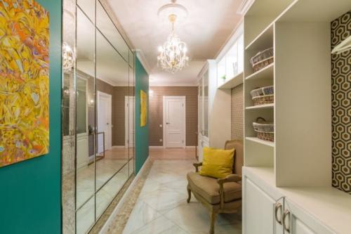 8 основных правил обустройства узкого коридора. Как визуально изменить пропорции длинного узкого коридора? 05